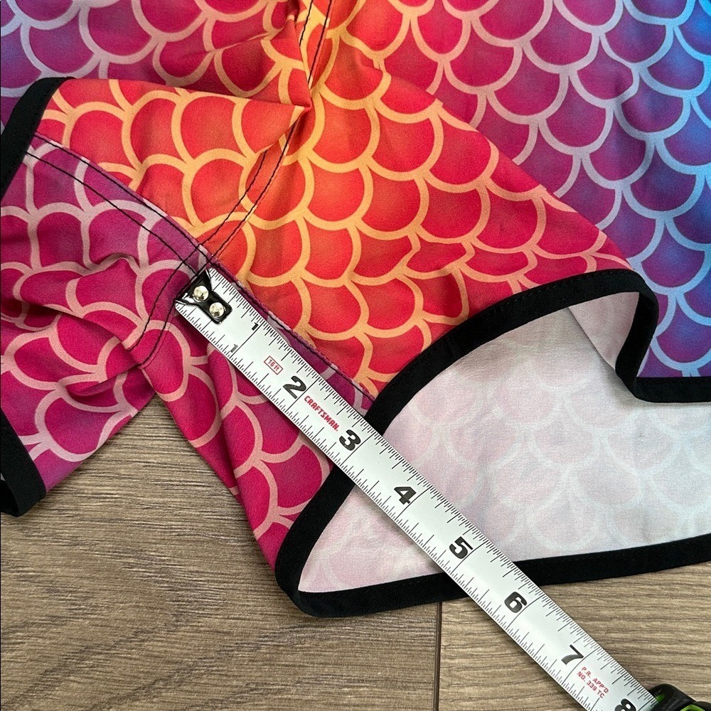 INKnBURN Mermaid Scale Performance Lined Running Shorts Blue Red Size 6 - Picture 13 of 13